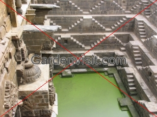 abhaneri step well