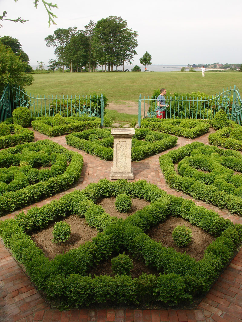 Harkness Mansion and Garden