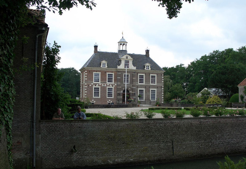 Kasteel Warmelo, Holland