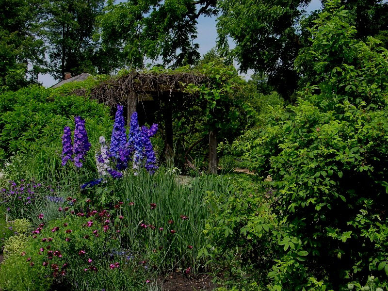 Noerenberg Memorial Gardens