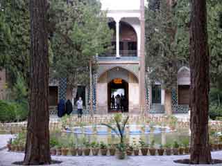 Shahzadeh garden1