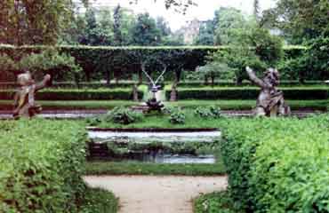 Veitshochheim garden